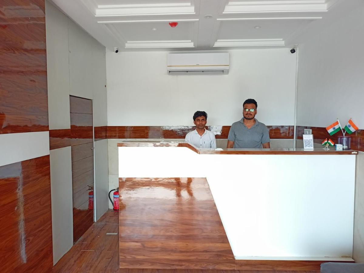 Hotel Palms Residency, Chembur Mumbai Exterior photo