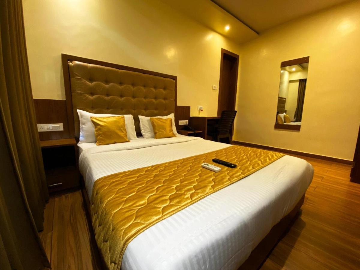 Hotel Palms Residency, Chembur Mumbai Exterior photo