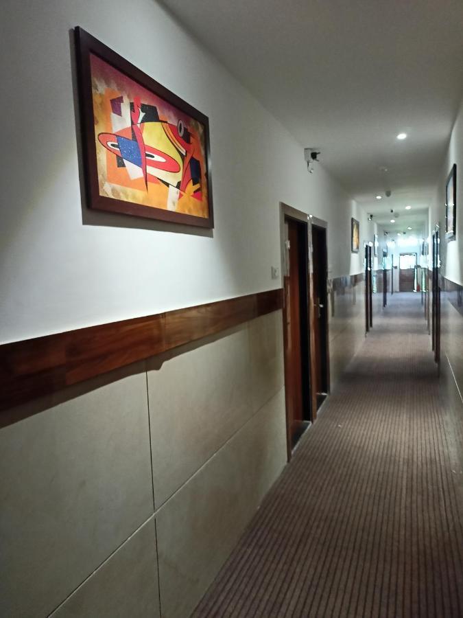 Hotel Palms Residency, Chembur Mumbai Exterior photo