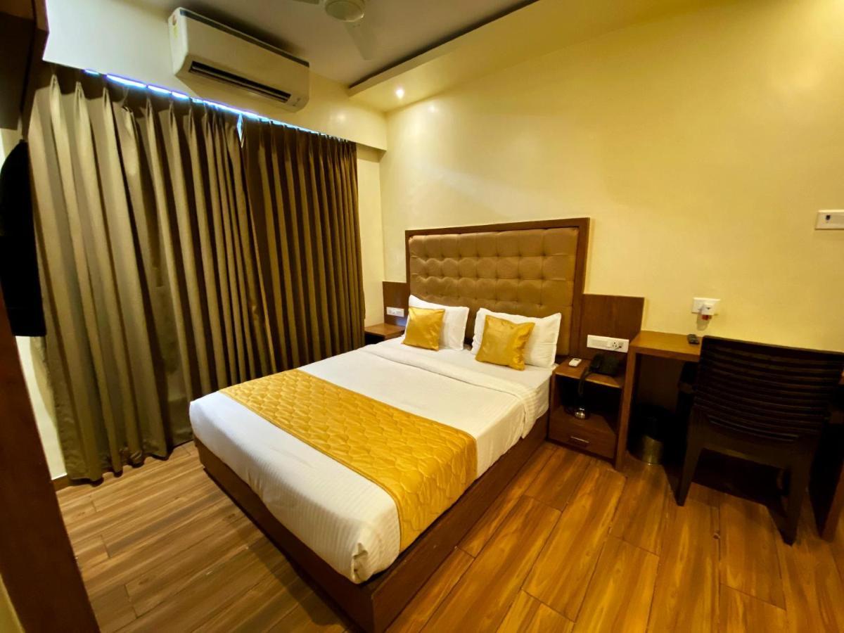 Hotel Palms Residency, Chembur Mumbai Exterior photo